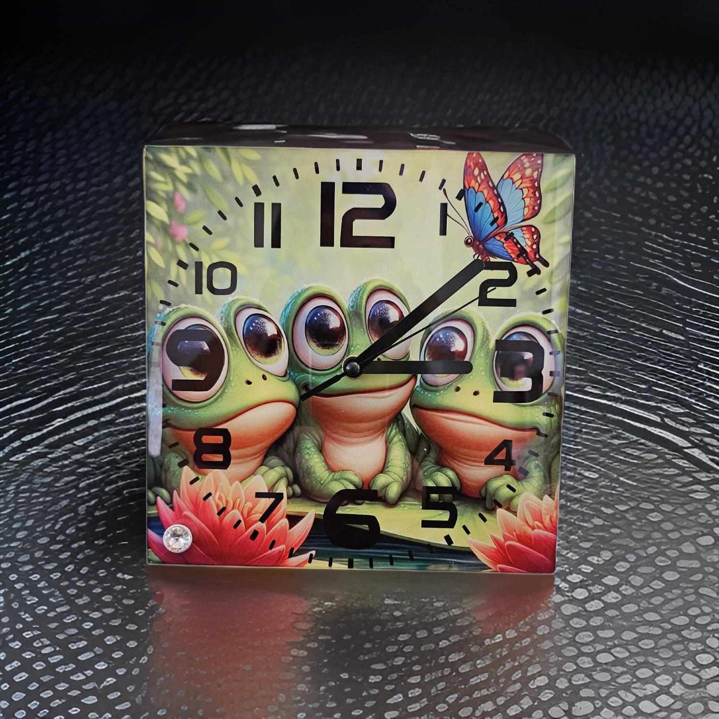3 cute frogs